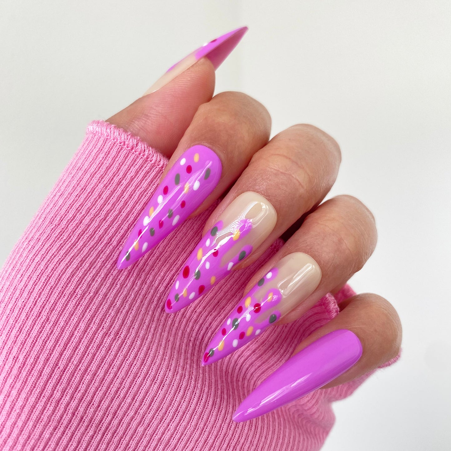 Frosty Delight handmade press on nail S0001