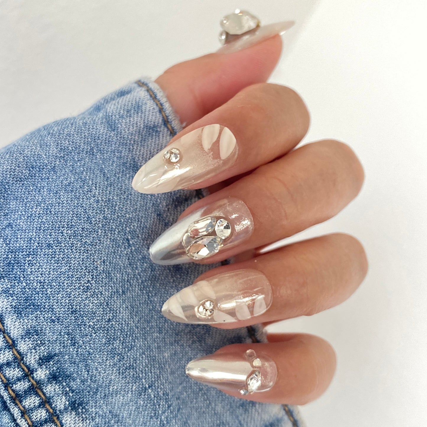 Petal Almond #A002