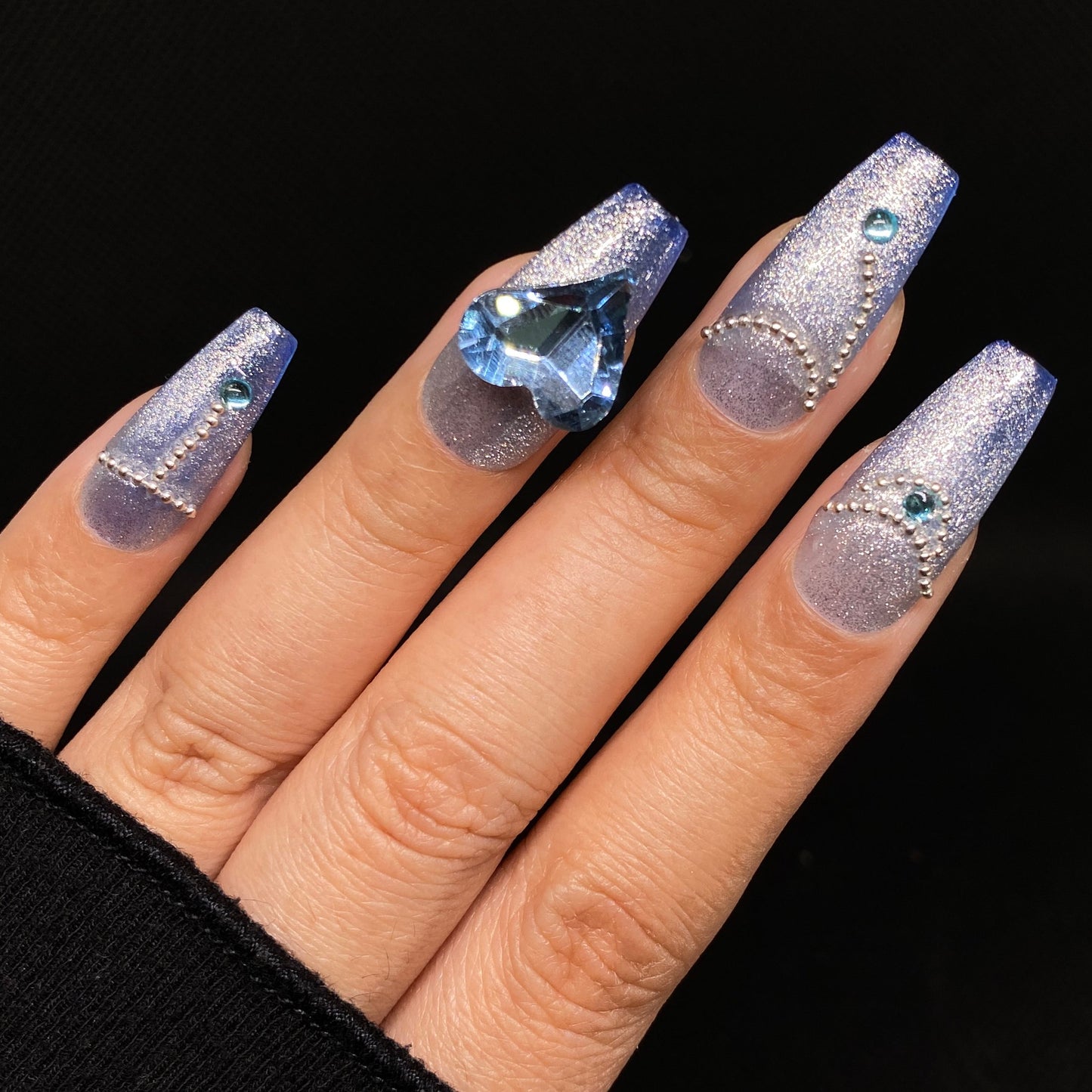 Frost Queen handmade press on nail C002