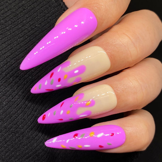 Frosty Delight handmade press on nail S0001
