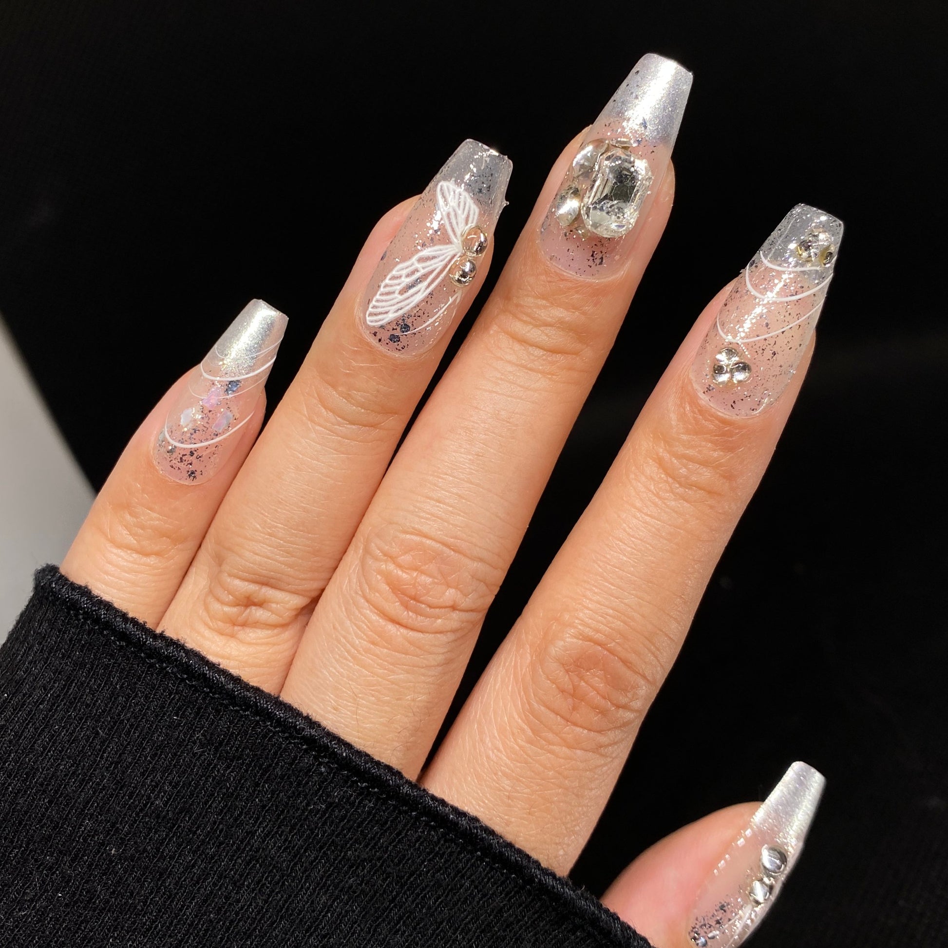 Shimmering 4‑Layer Crystal Acrylic Nails